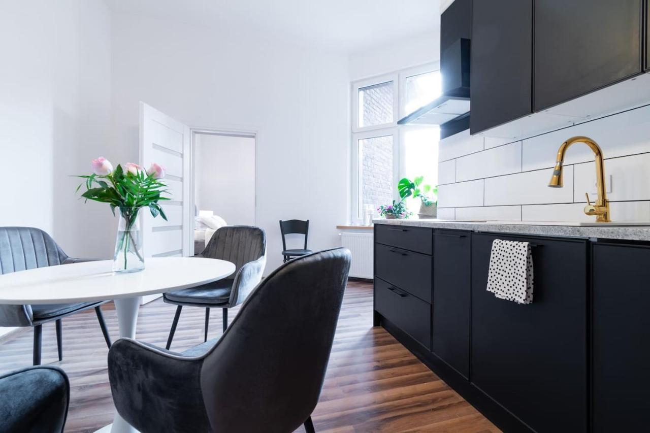 Opera Apartment Bytom Bagian luar foto