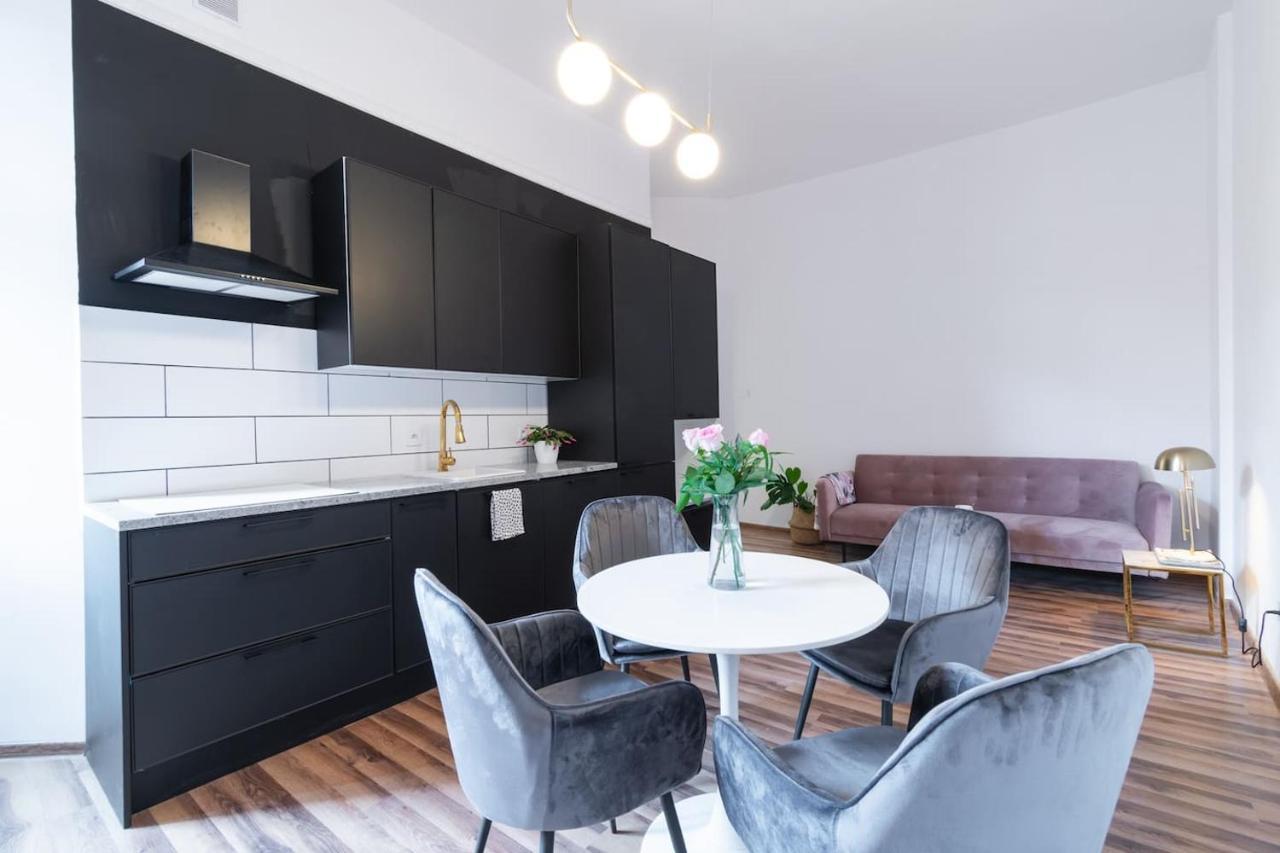 Opera Apartment Bytom Bagian luar foto