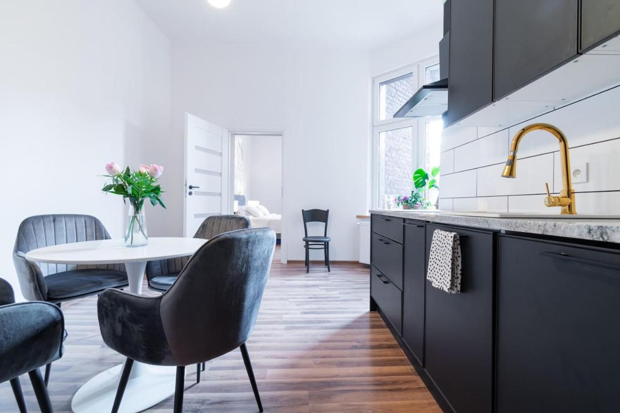 Opera Apartment Bytom Bagian luar foto