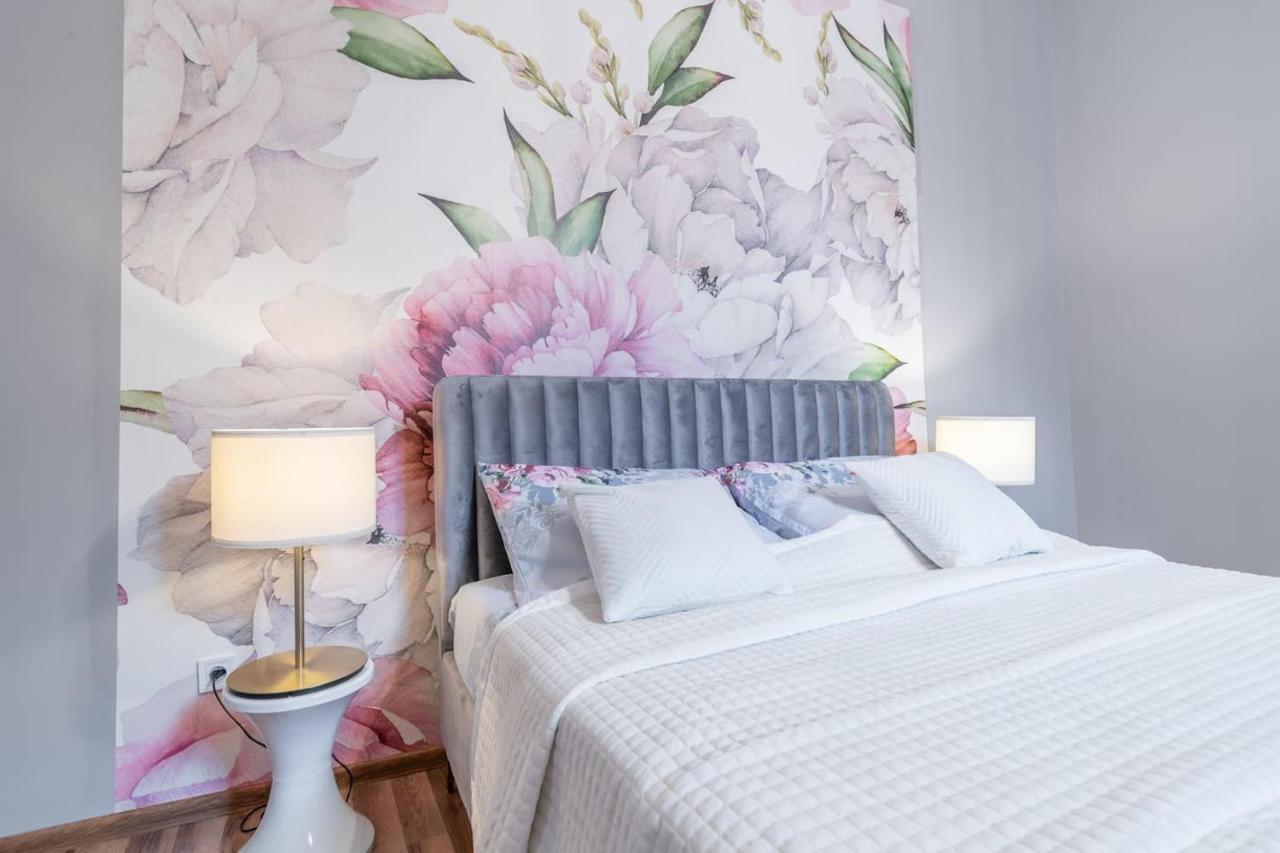 Opera Apartment Bytom Bagian luar foto