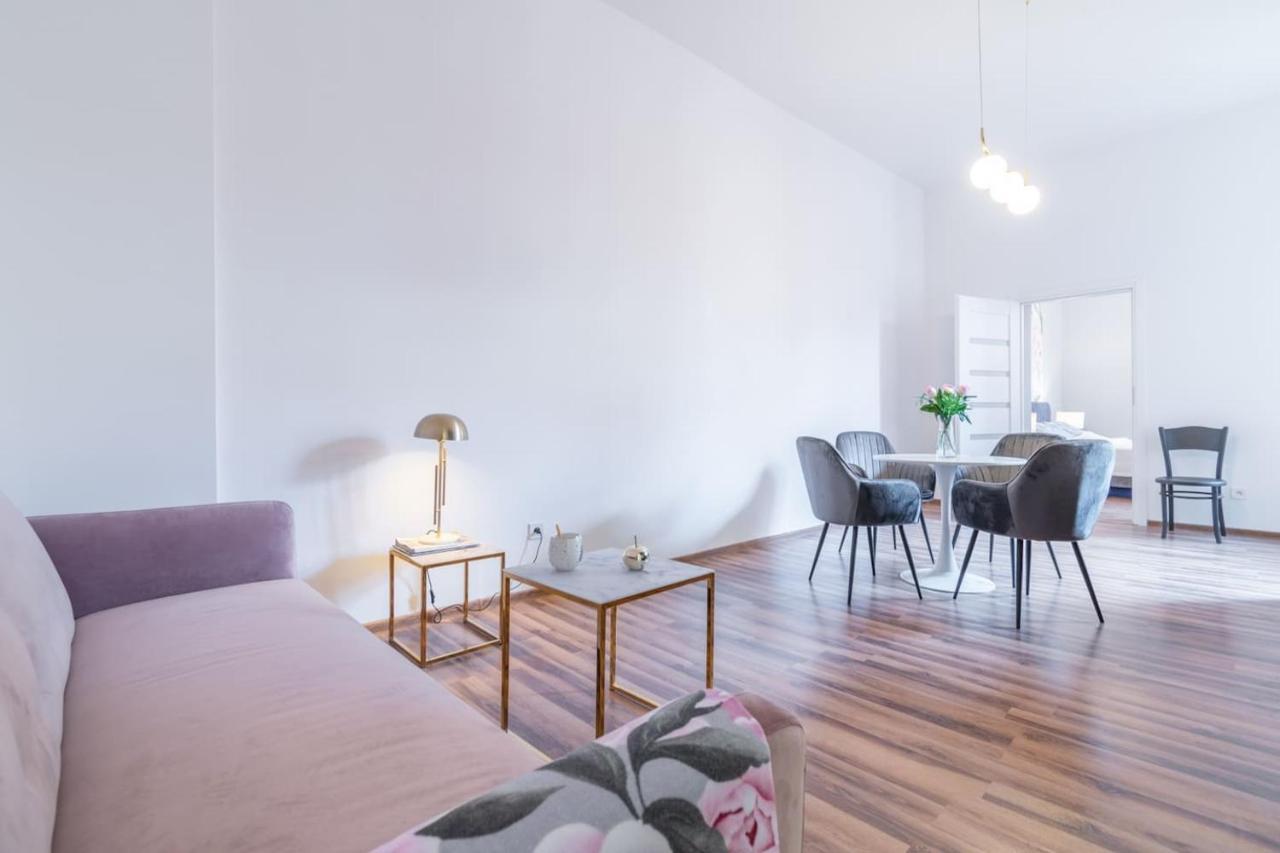 Opera Apartment Bytom Bagian luar foto