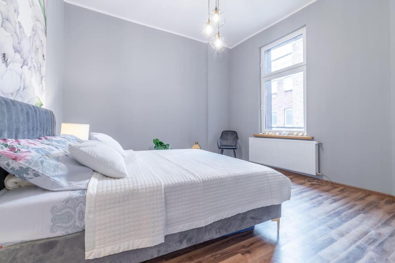 Opera Apartment Bytom Bagian luar foto