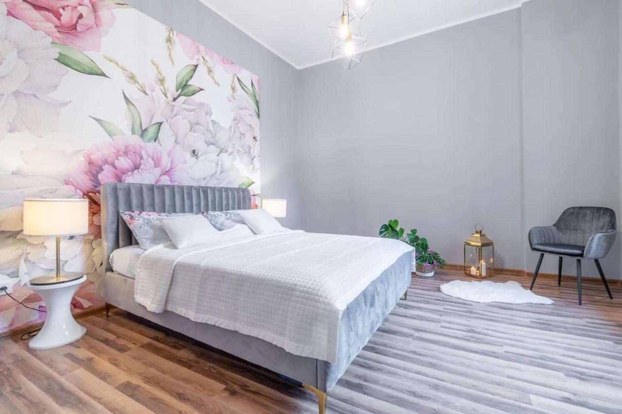 Opera Apartment Bytom Bagian luar foto